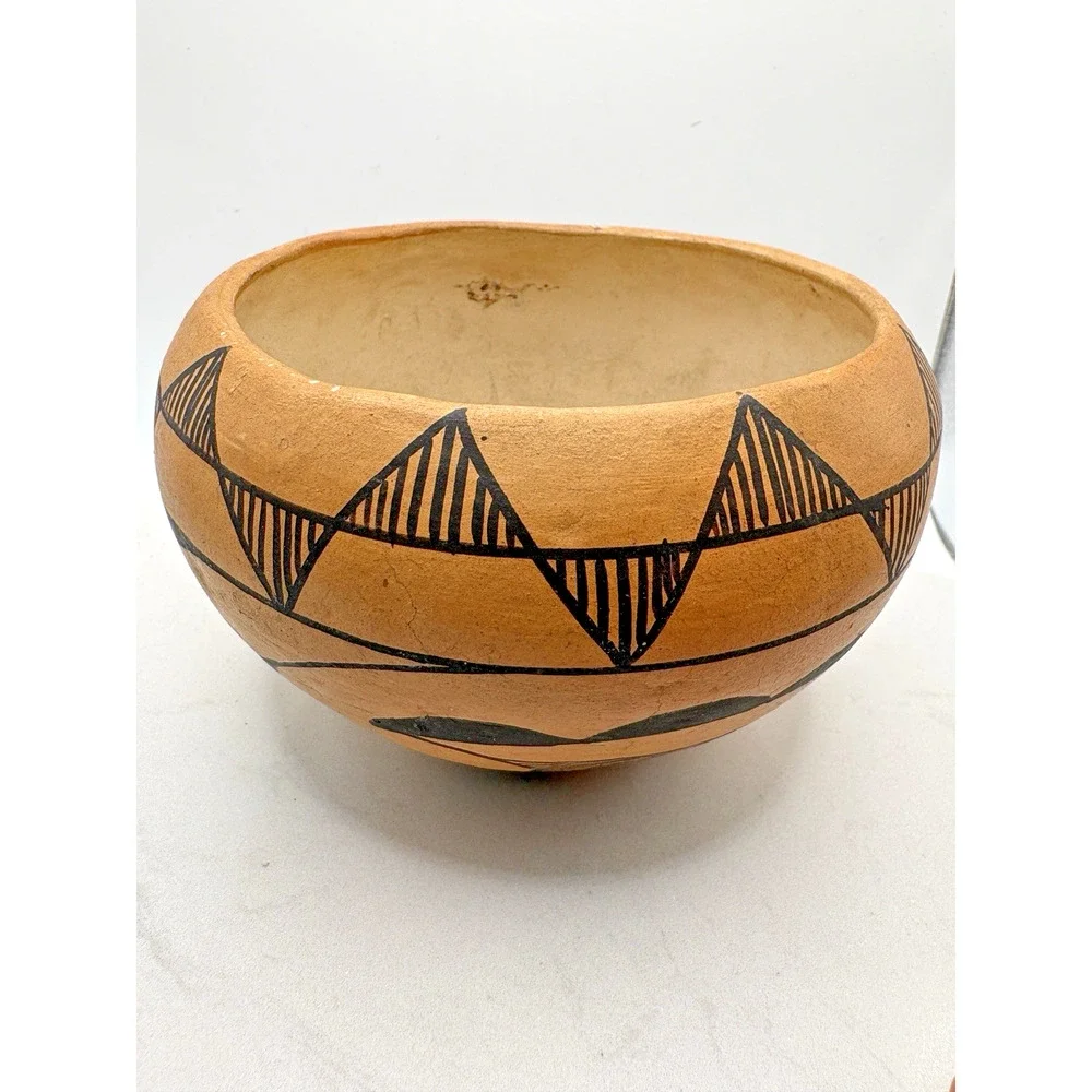 Antique Early Hopi Pueblo Pottery Food Bowl Pot Old Patina Acoma NM Painted